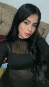 LanaCollins_ Public 사진