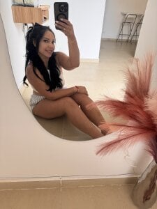 Dakota_diaz_ Who I really am, without filters or makeup. Perfectly imperfect. Kuva 2