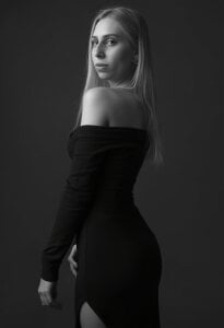 miissblonde Public Pic 4