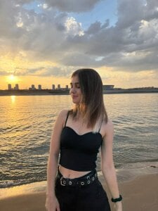 HaIinaDifabioHere I am Bild 2