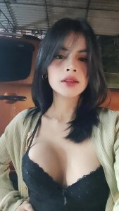 hottestlexie03 NORMAL DAYS Pic 3