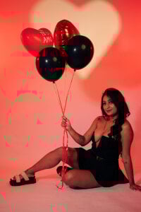 Zdjęcia amber__ferrera Happy Valentine's Day, darlings ❤️🎁🌸:  2