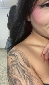 Valeria_Rousse Public Pic 2