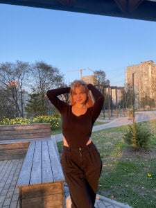 Public de HugeBoobsKi  3 Imagens