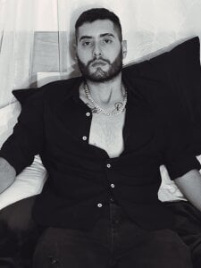 Master_kratos_and_Megan Master_Kratos Gambar