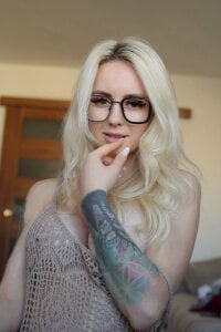 SugarSpiceBlonde Me Pic 4