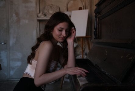 AnnaLeexh museum❤ Pic 4