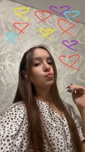 LisaSmiths "Silly Liza" in the good mood today! Pic 4