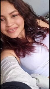 lucy_red_ Public Gambar 3