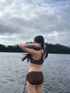 Haily_Sebastian kullanıcısının Tempting fate👅 albümü -  4 fotoğraf