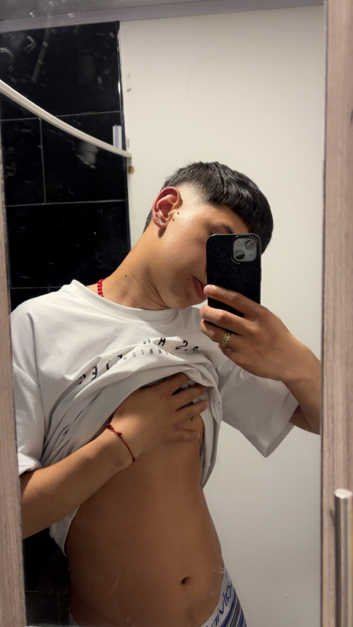 Twink_daren-এর ট্রেন্ডিং  9197টি ছবি