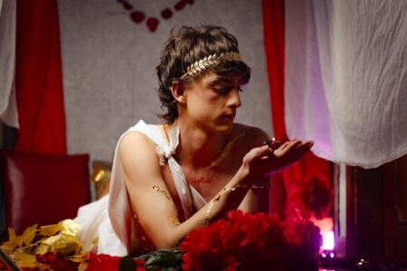 Diamond_Piarce EROS: GOD OF SOFT DESIRE 🏛️💘 | SAINT VALENTINE PHOTOSHOOT 💛✨ Foto 3