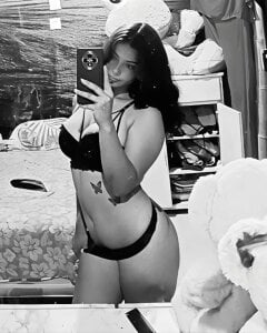 samanthaa_00 Public Pic