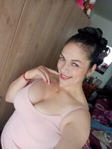 hot and playful mature woman de Aliciia_cute1  Imagens