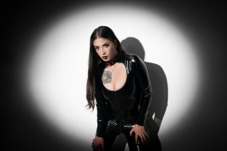 Sarah_Mistress_ The Goddess’s Shadow 사진 4