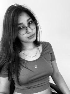 Kiram_044 Public Pic