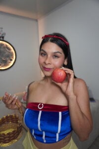 Forbidden Apple 🍎 od tammylee_  2 snímek