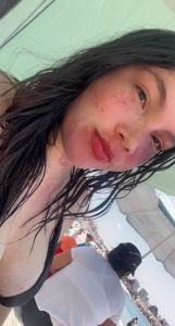 WHITEWOMEN_2 UN DIA NORMAL Gambar 4