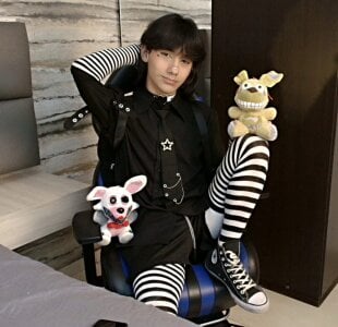 Lovers_21Your puppet… you command, I provoke Bild 8