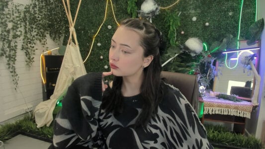 i am Flora de annadoyle  3 photos