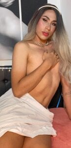 NicoletBlossom Do you know where to find me tonight? Don't be long... Pic 2