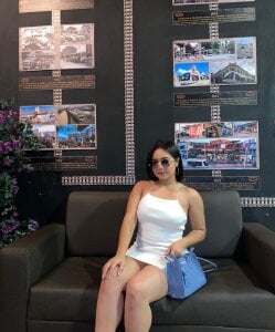 LoliitaBennett Public Pic