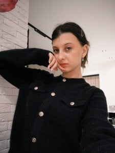 LouiseChavezjust me today 🫧图片 2