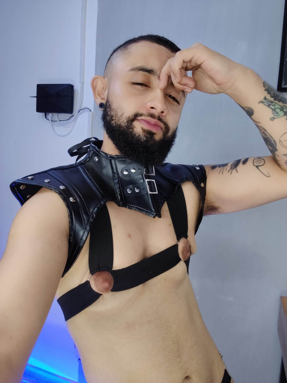 Foto  472 de Noah_devil_ – em alta