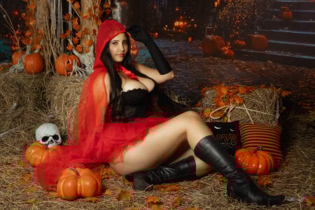 ladymercury1 Which wolf will fuck this little red riding hood? Pic 4