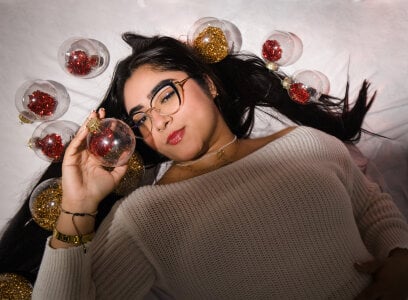 isa_bellaax 🎄𝑴𝒆𝒓𝒓𝒚 𝑪𝒉𝒓𝒊𝒔𝒕𝒎𝒂𝒔 🎄 Pic 2