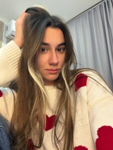 NilaBartkus in your favorite blouse🥰 Pic 5