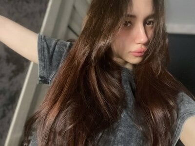 TeodoraChampy the shine of my incredible eyes😍 Pic 2