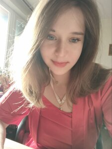 NisamArim Feeling myself in red Pic 2