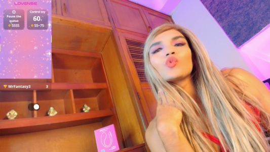 New toy 🍆💦💕 LOVENSE de debora_larouge Fotos XXX 2