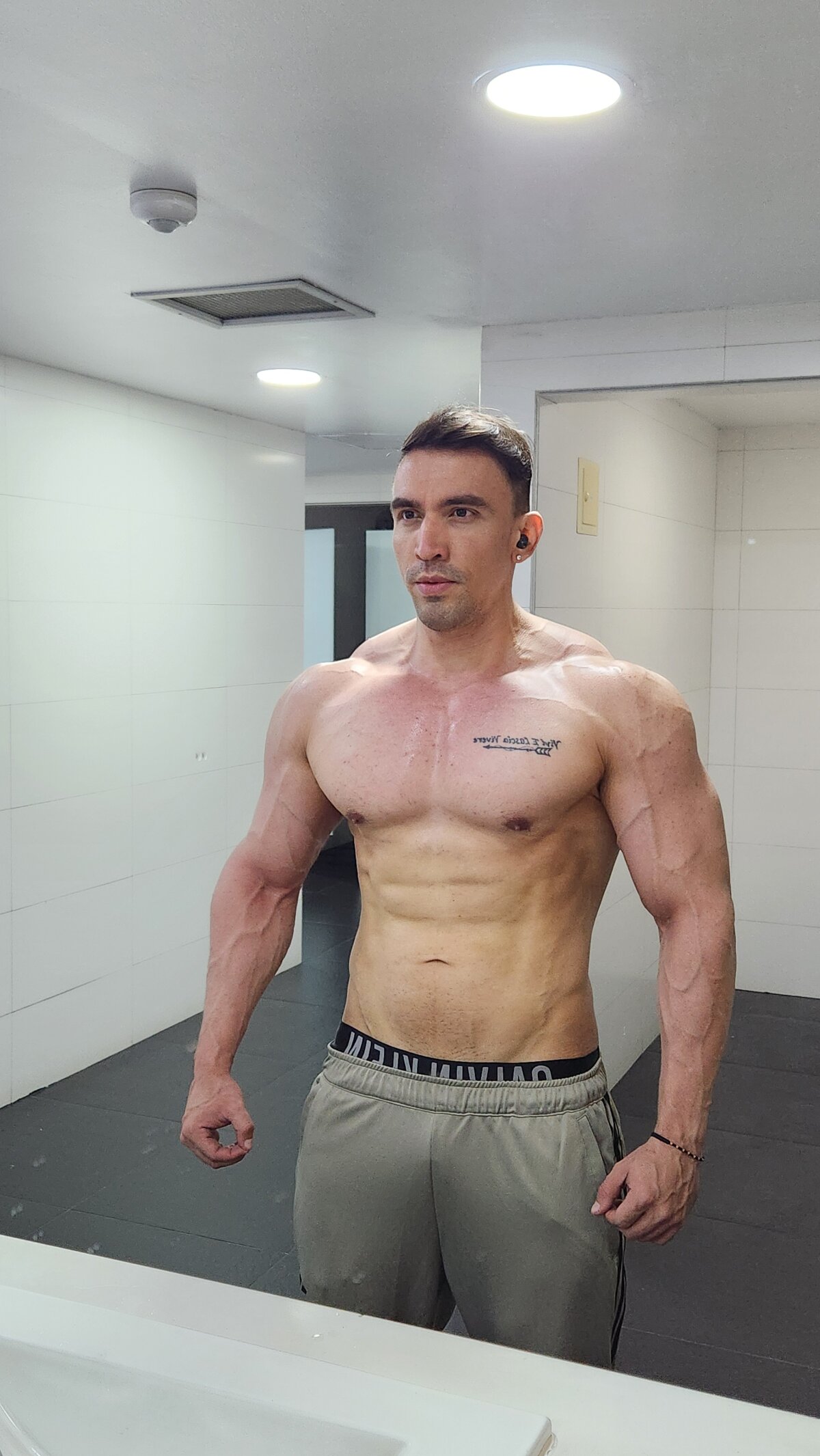 jhay-crux adlı kullanıcının viral fotoğrafları:  2