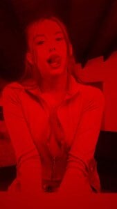 LuluKiss_ Public Pic 5