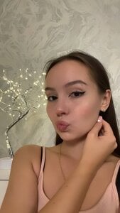 LisaSmiths Think im pretty this morning Pic 4