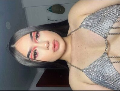 tiffany__cute Public Pic 4