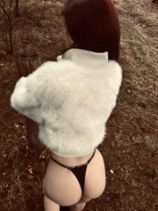 Roxy_foxx FOREST PUBLIC SHOT صورة واحدة|Roxy_foxx FOREST PUBLIC SHOT صورتان|Roxy_foxx FOREST PUBLIC SHOT  3 صور|Roxy_foxx FOREST PUBLIC SHOT  3 صورة