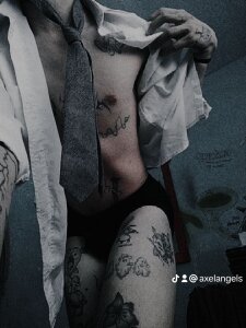 angelboy28 Public Foto 7