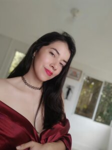 kimberleycruz