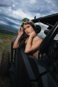 🖤 de Danaa_Rousee_  2 Imagens