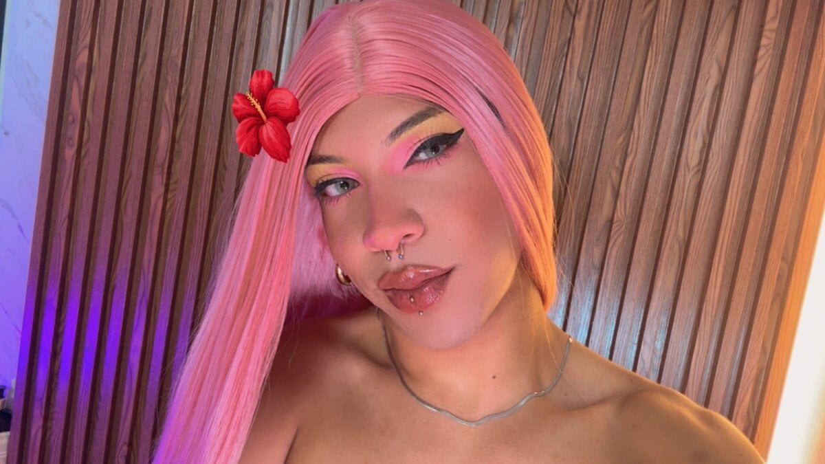 صور AndyBlake_ الرائجة  1726