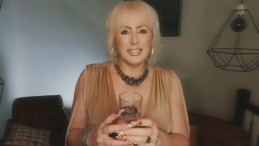 GoddessAlimonyの​Step-Mummy’s Confessions | Volume 1: The Truth Screengrabsの 7枚の写真