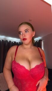 KaylaTrudi Public Pic 4