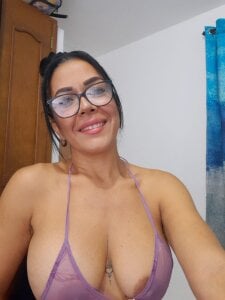 alejandralatina Public Pic 3