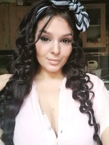 LexyRene Dessire Pic 4