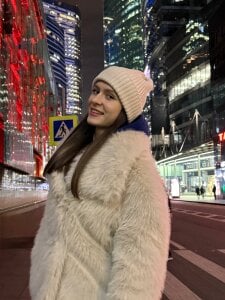 MinaMancilla little travel Pic