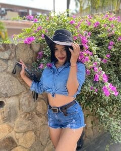 bellaa_becca: Your trusted cowgirl♥ ( фото)