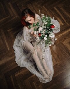 Orianna_Kokkinos White  2. fénykép